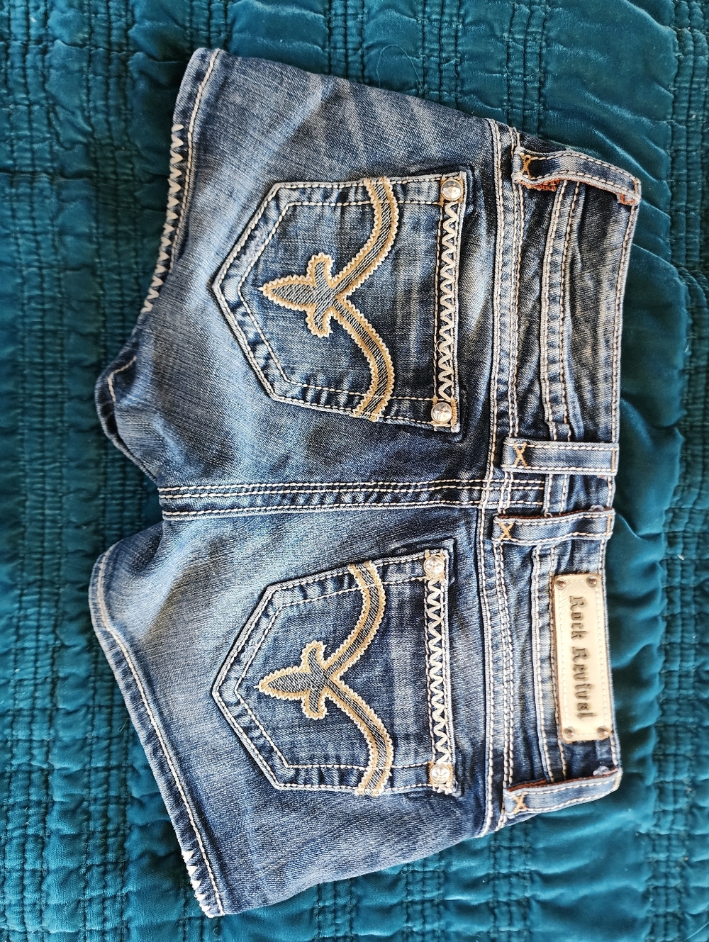 Rock Revival "Becky" Shorts Size 27